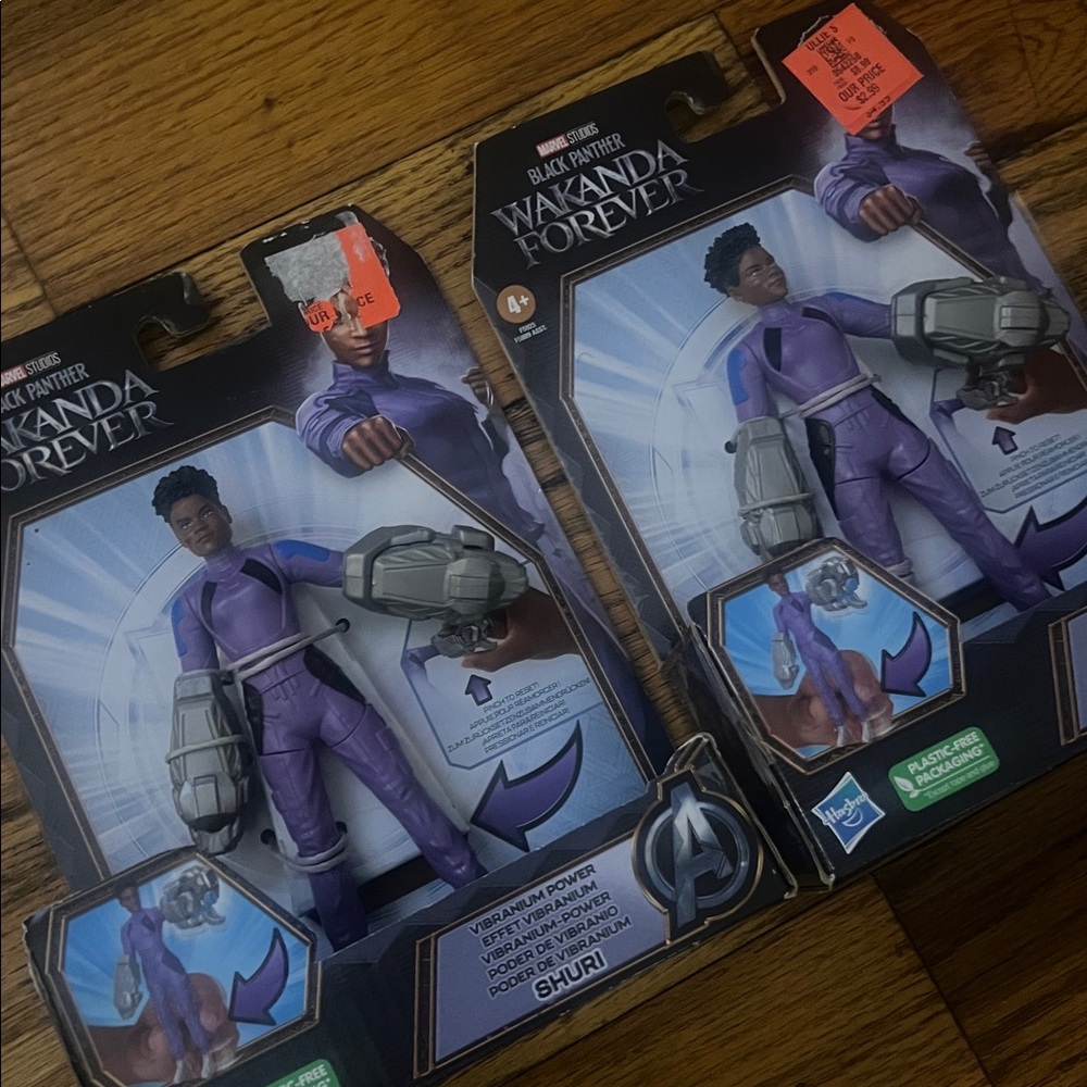 Marvel Shuri Action Figure Wakanda Forever - Vibranium Power Hasbro
